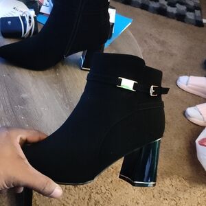 Elegant Black Ankle Boots